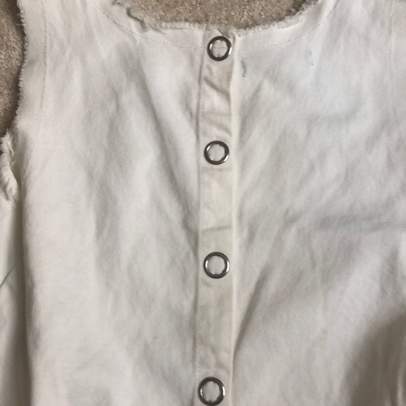 white button up top - Picture 3 of 3